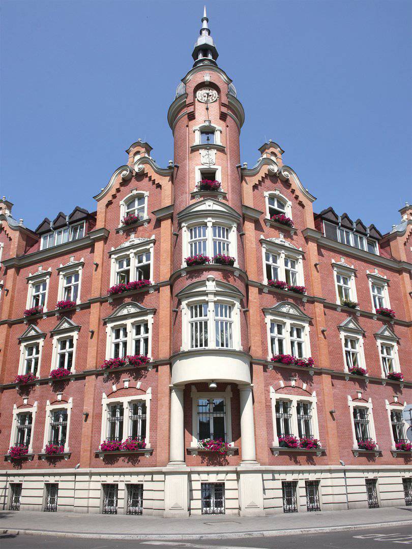 Ratusz gminy Huta Laura w Siemianowcach Śląskich Śląski...