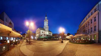 Piękne rynki miejskie w Metropolii, które warto zobaczyć.
