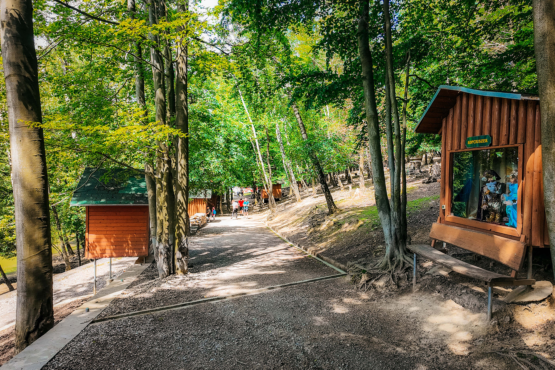 02-lesny-park-niespodzianek